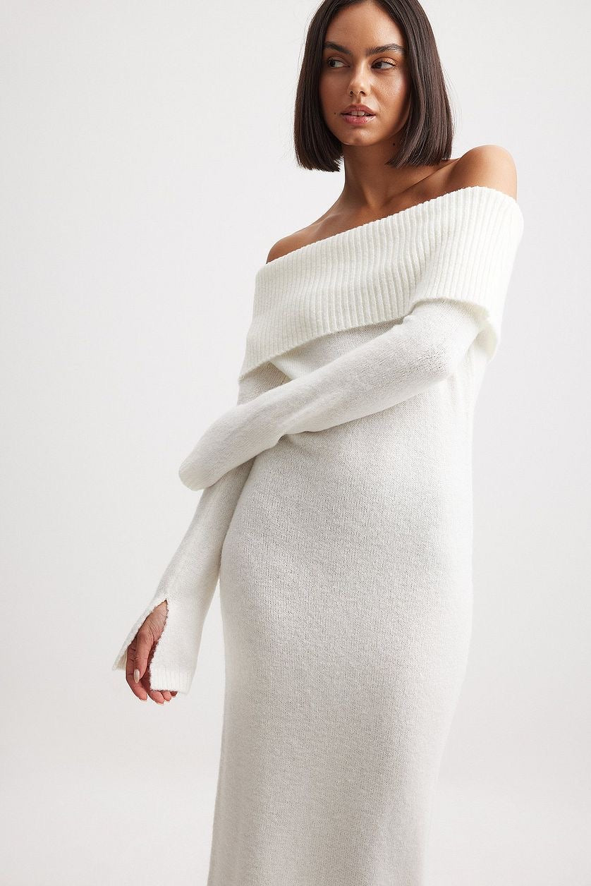 Geripptes Off-Shoulder Kleid